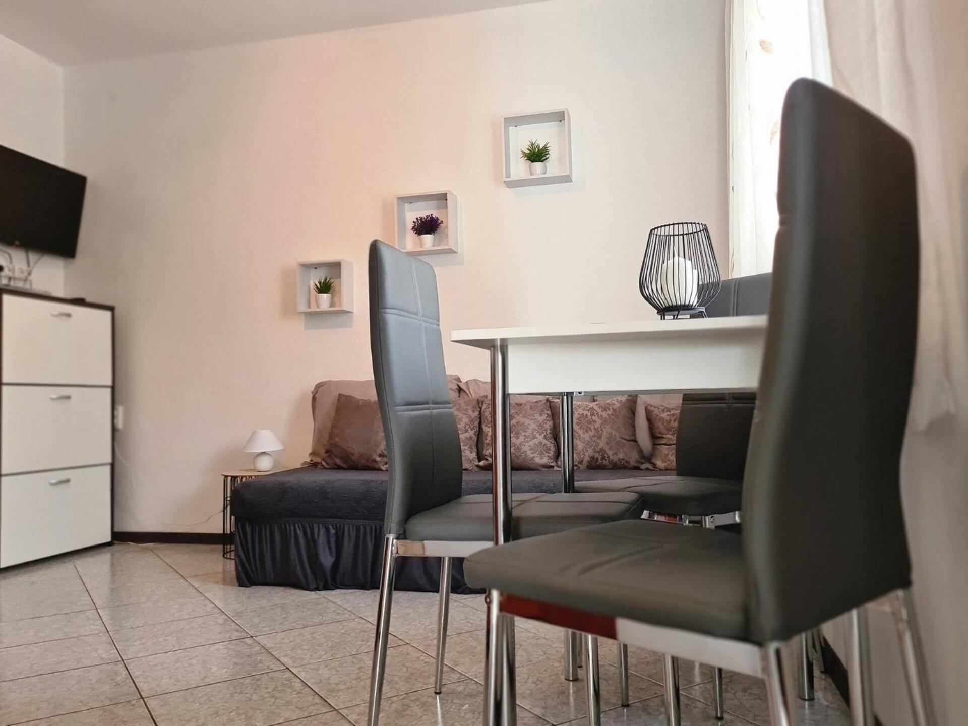Apartments Bugi باشْكا المظهر الخارجي الصورة